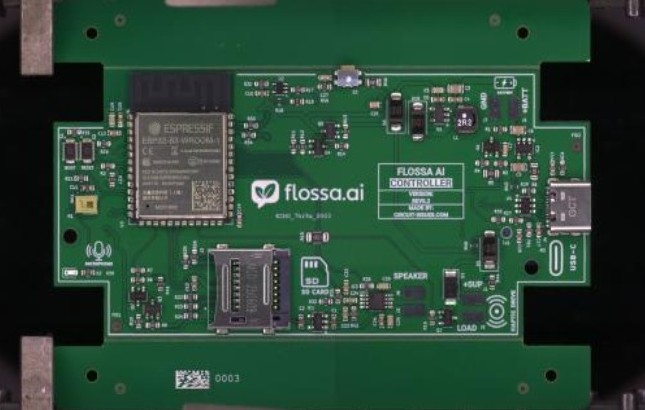 Assembled Flossa AI Controller board, top side